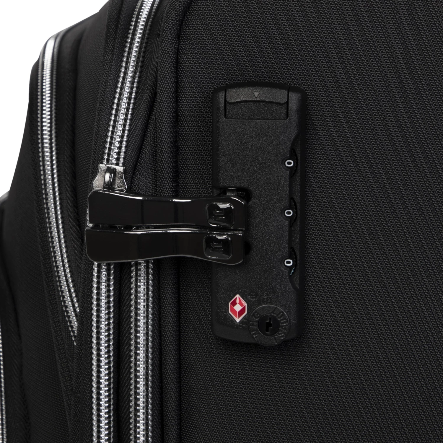 IT Luggage Trinary - Medium (Black) - Image 8