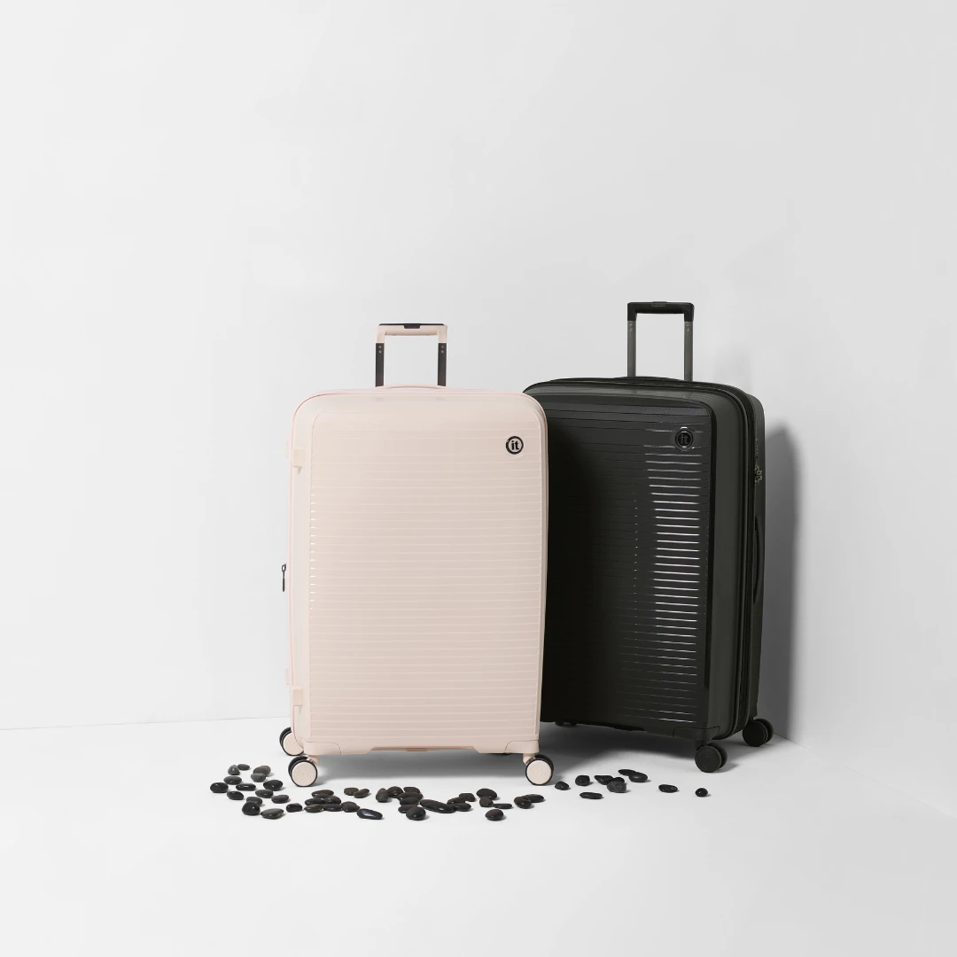IT Luggage Spontaneous - Large (Black) - Image 9