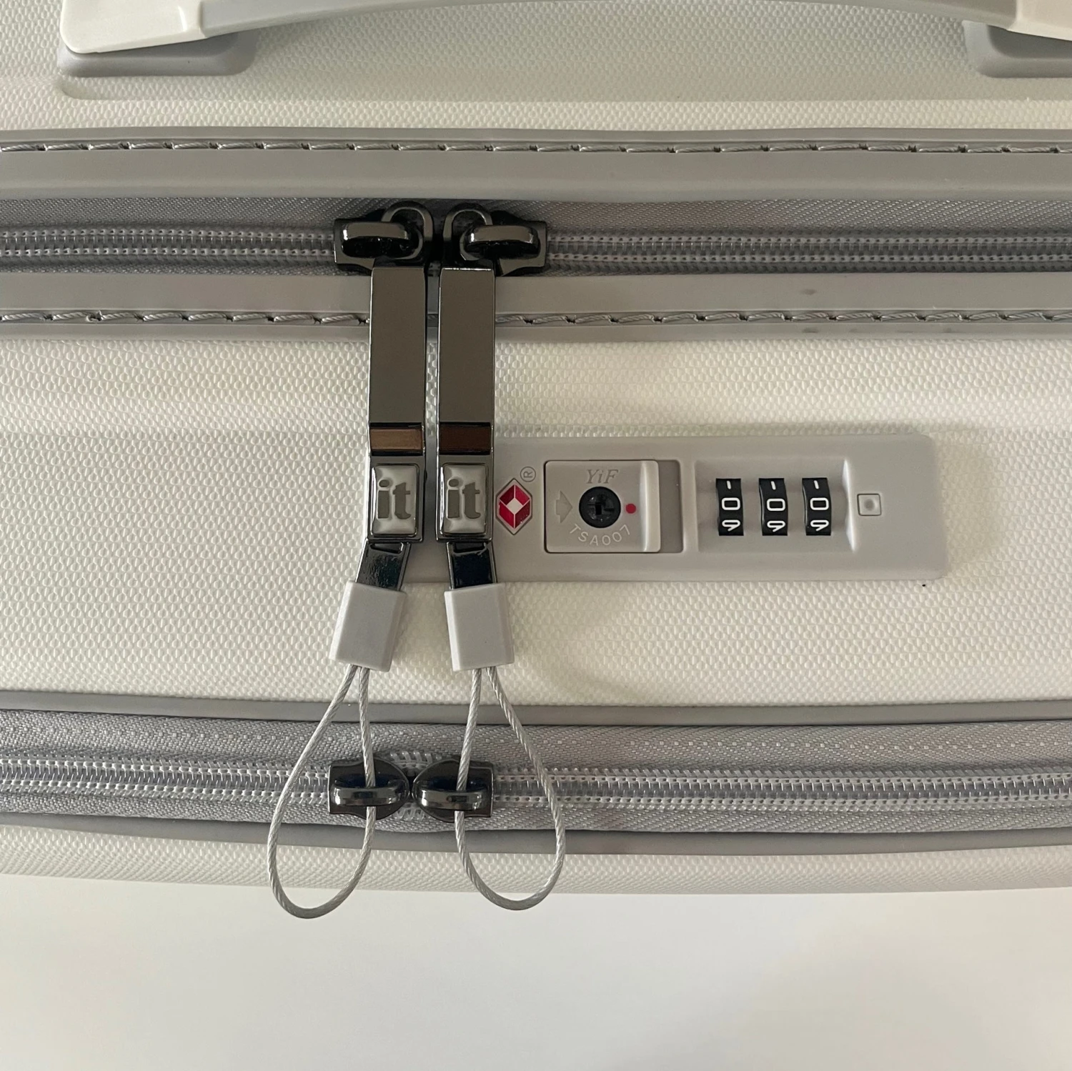 IT Luggage Momentous - Cabin (Tibetan Lan) - Image 6